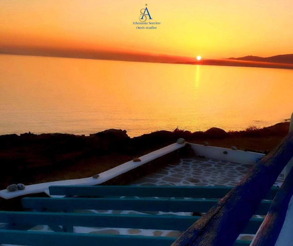 Mykonos Athanasia Seaview Oasis Studios By The Port Houlakia  Rum bild